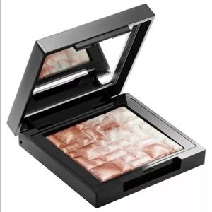 Bobbi Brown Highlighting Powder PINK GLOW - Size 0.14 Oz. / 4 g New In Box